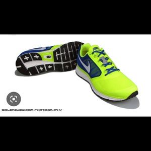 NIKE Vomero 8 Men’s Running Shoes